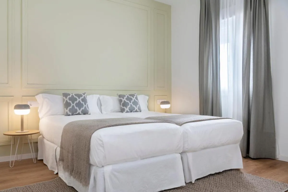 Image 3 of Tintes Suite Apartment