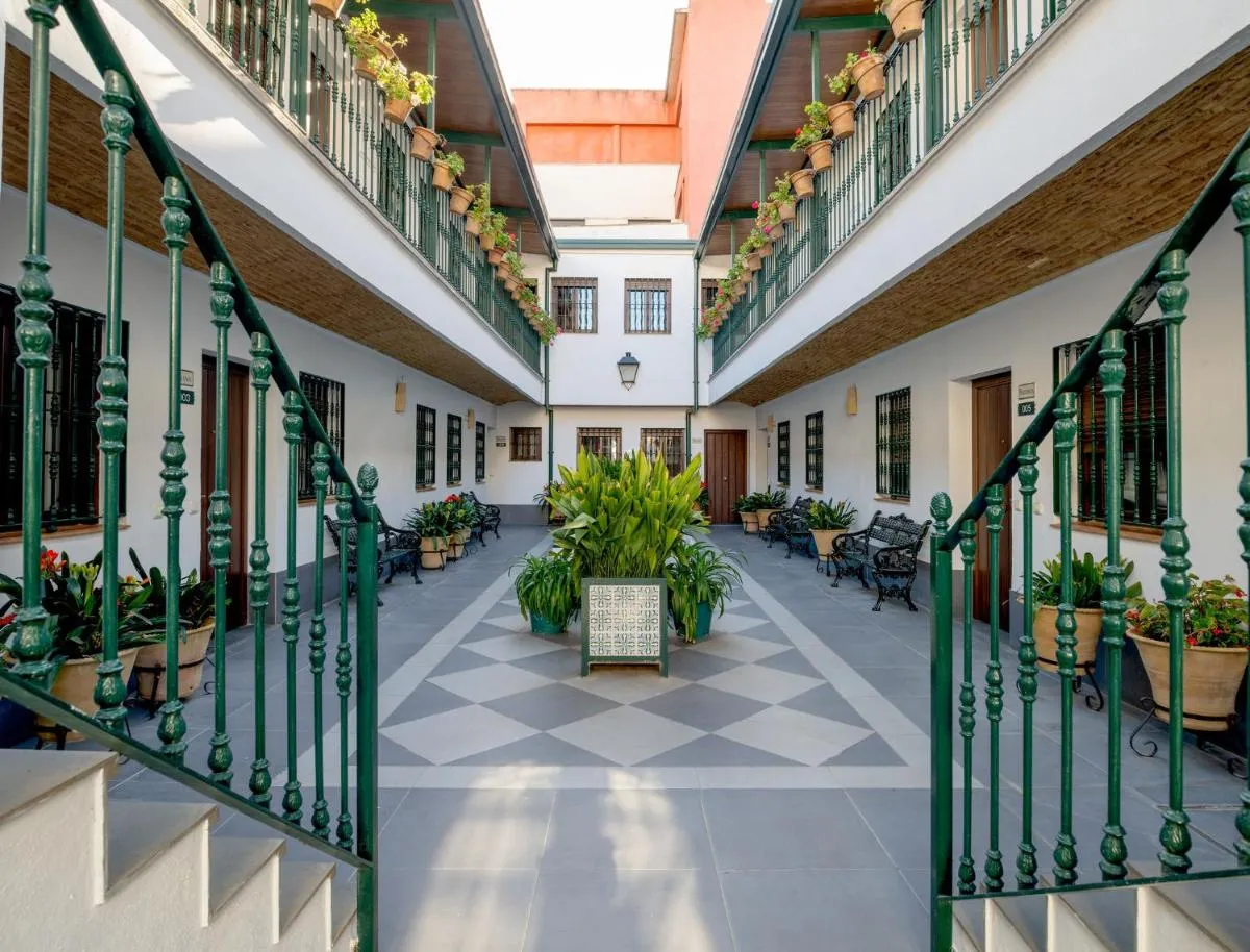 Image 2 of Triana Boutique Apartments by Hommyhome