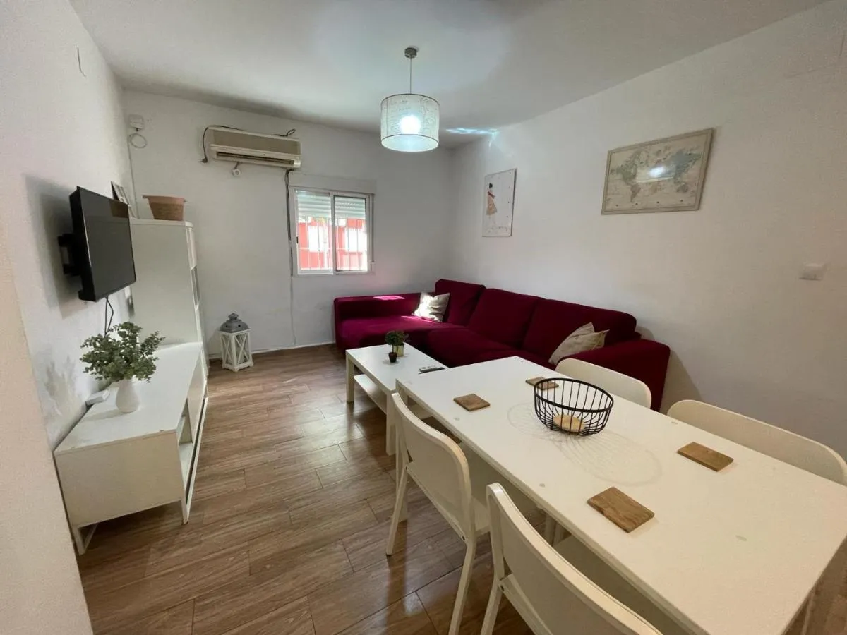 Image 6 of Triana Roomable