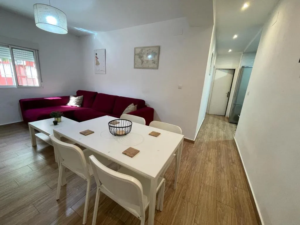 Image of Triana Roomable