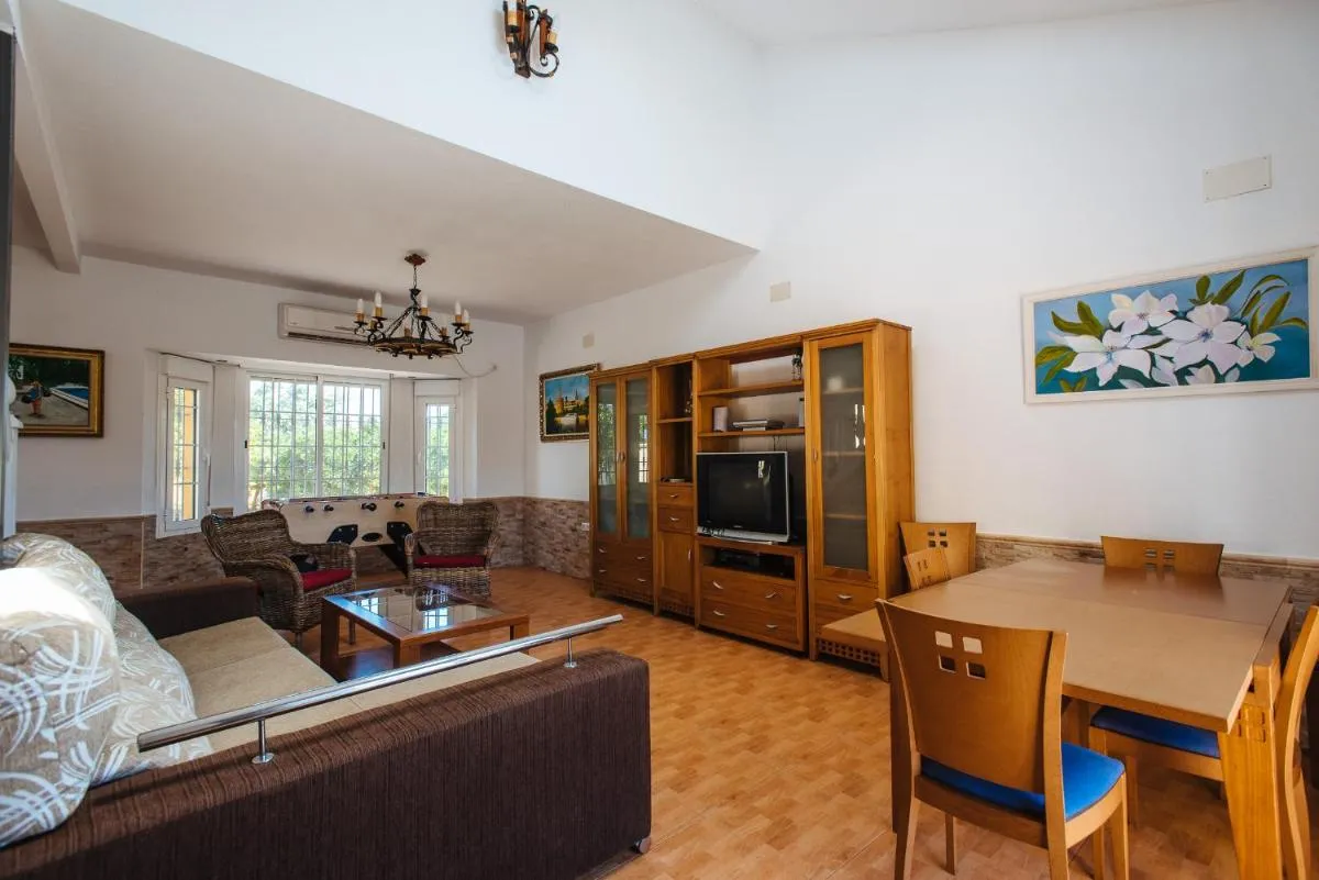 Image 4 of Villa Oasis Los Naranjos con jacuzzi 15 min Sevilla