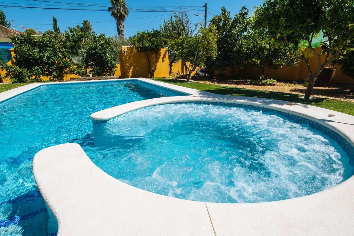 Image of Villa Oasis Los Naranjos con jacuzzi 15 min Sevilla