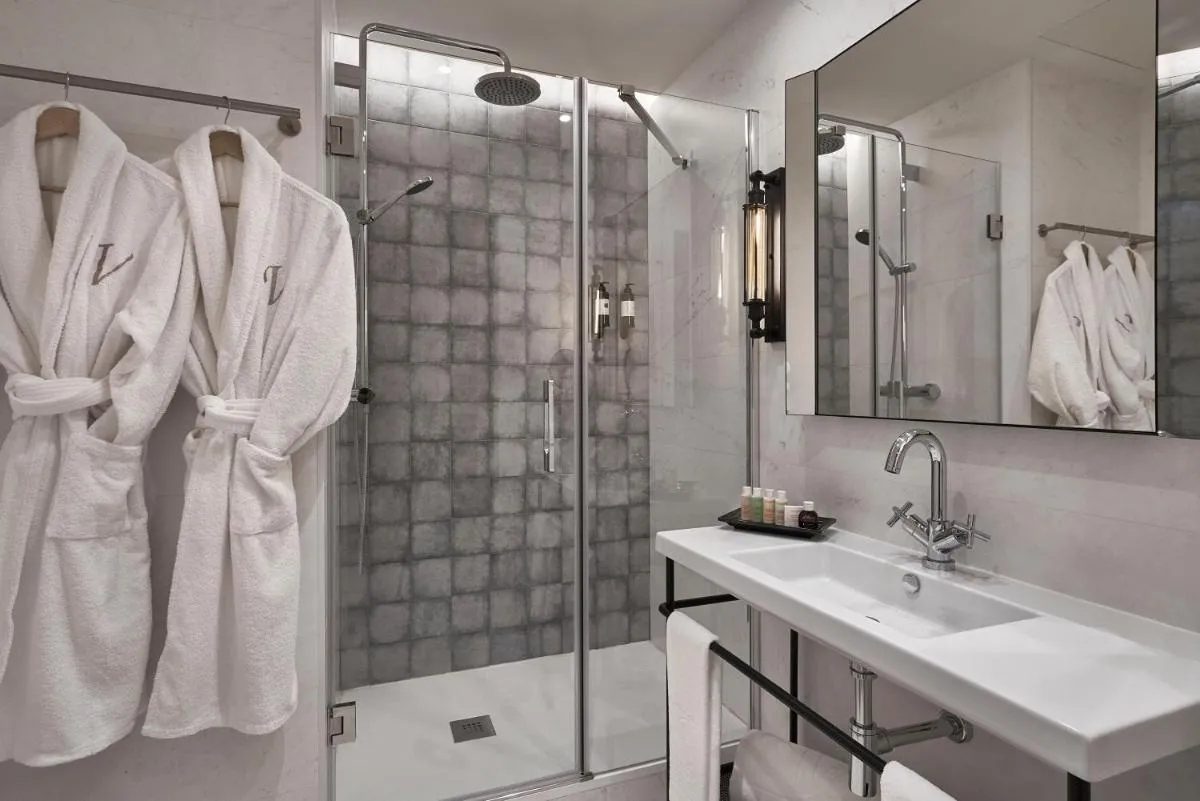 Image 2 of Vincci Molviedro Suites Apartments
