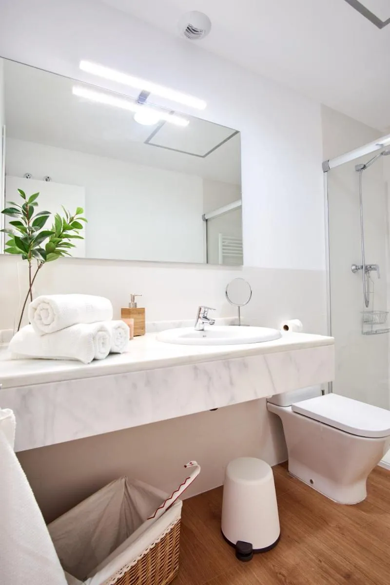 Image 6 of Virgen del Valle Deluxe Suite by Valcambre