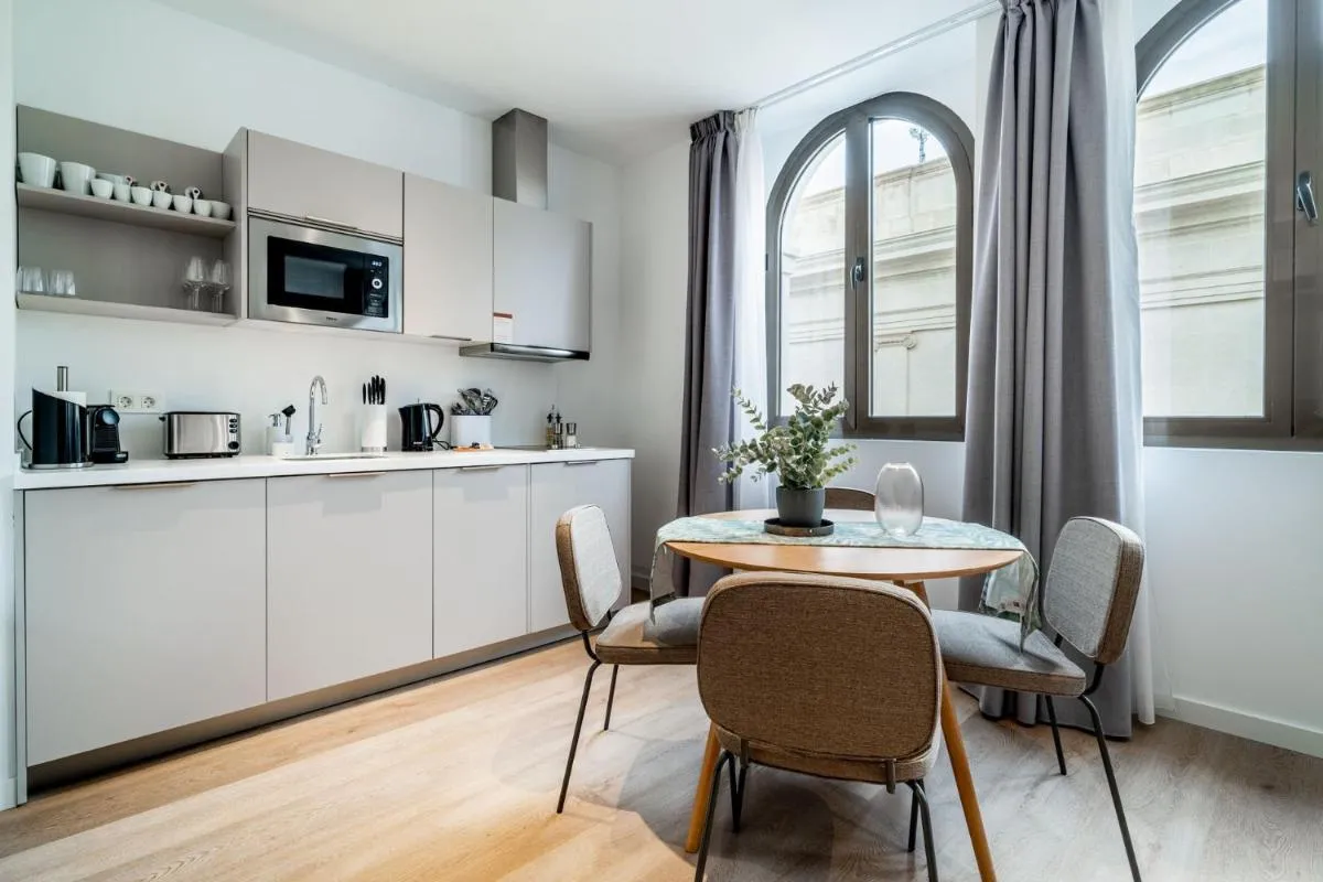 Image 3 of limehome Sevilla Calle Granada