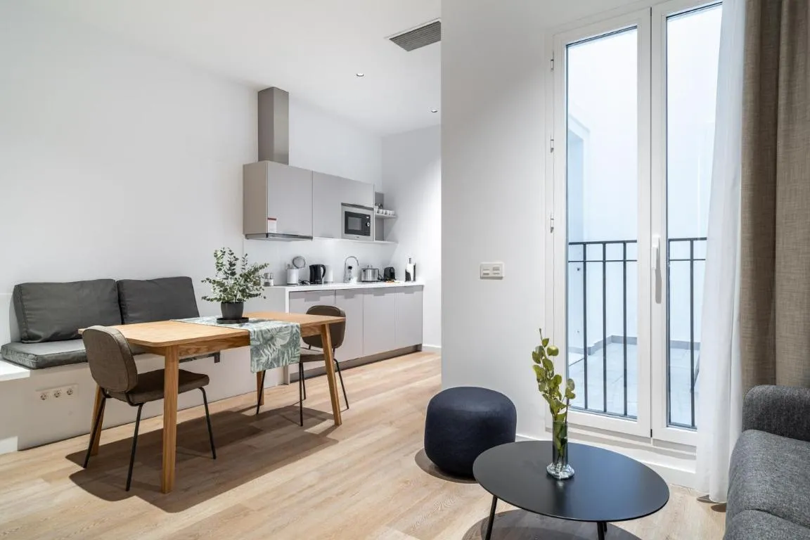 Image of limehome Sevilla Calle Granada