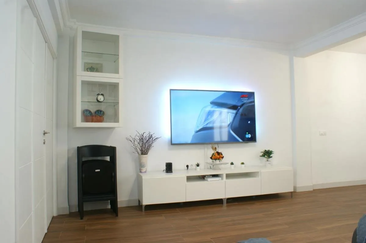Image 2 of APARTAMENTO LEVIES