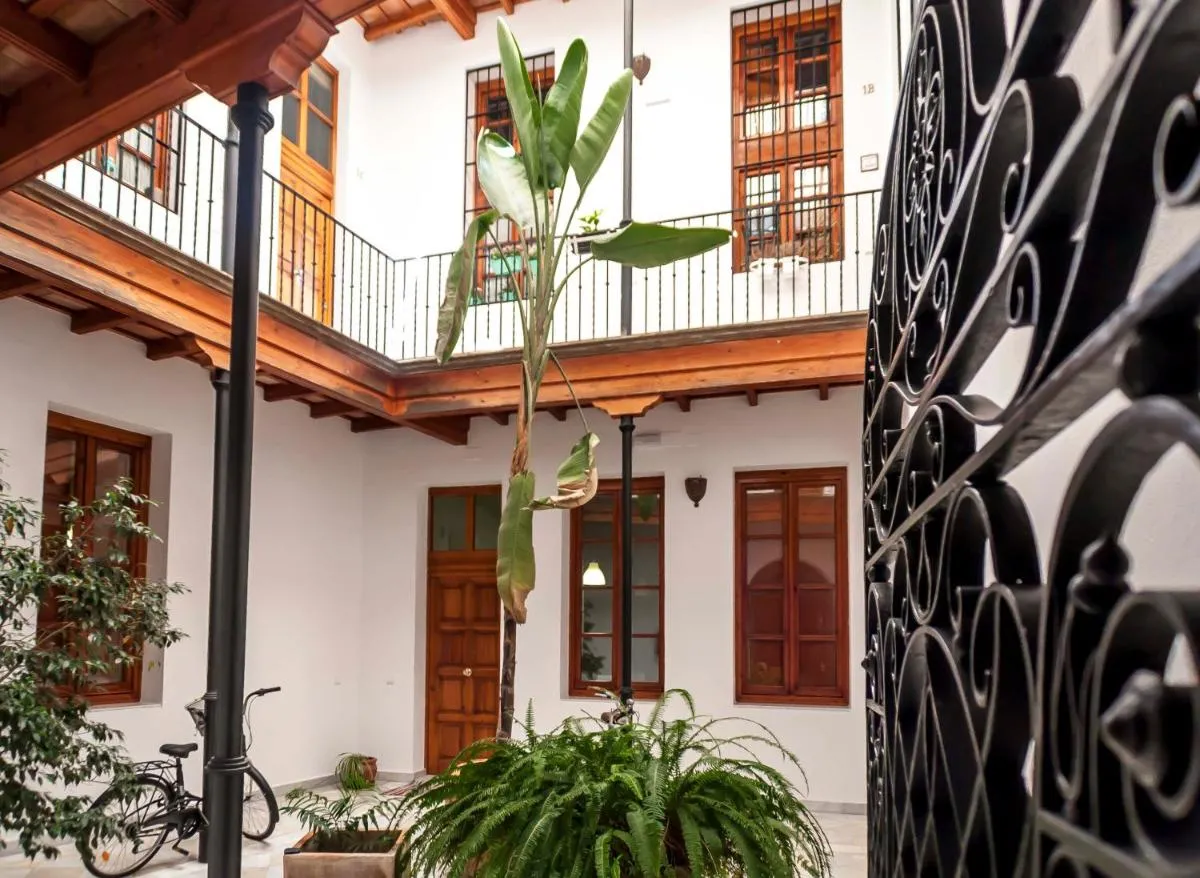 Image 5 of Abades Giralda Deluxe by Valcambre