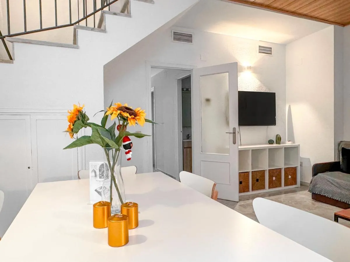 Image 2 of Alameda Duplex in the Old Town