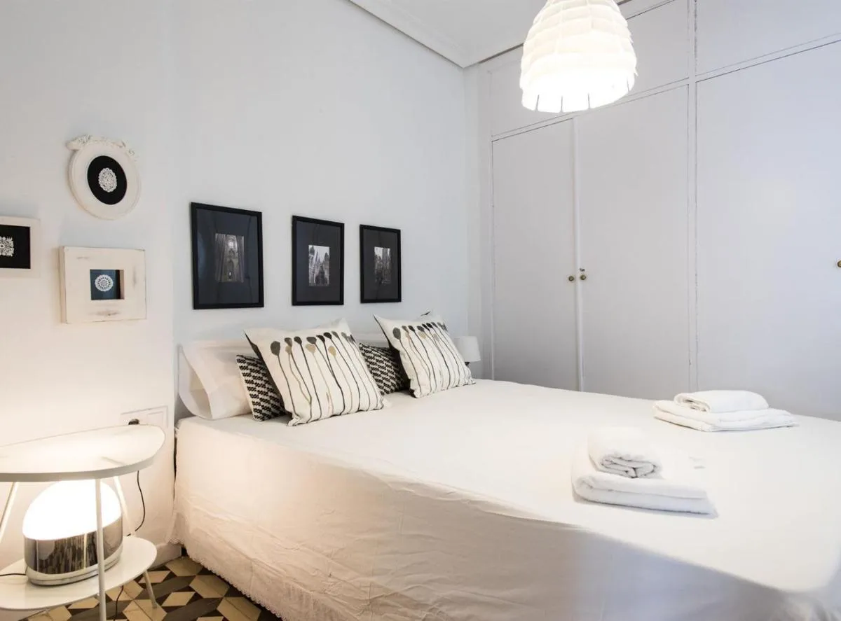 Image 5 of Alhóndiga Suite Apartment with Terrace