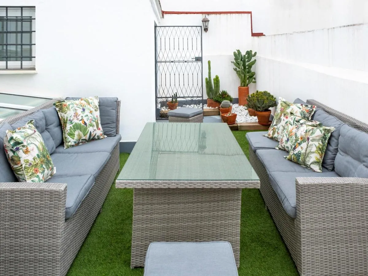 Image 2 of Almirante Hoyos House with Private Terrace