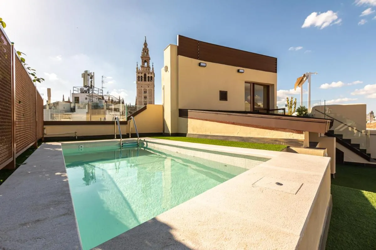 Image 3 of Angeles 6- Giralda Luxury by Valcambre