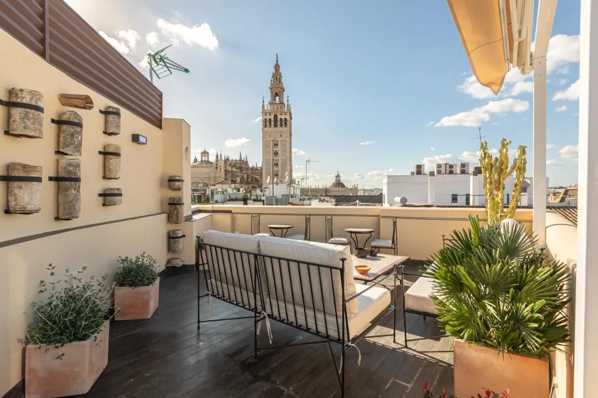 Image 6 of Angeles 6- Giralda Luxury by Valcambre