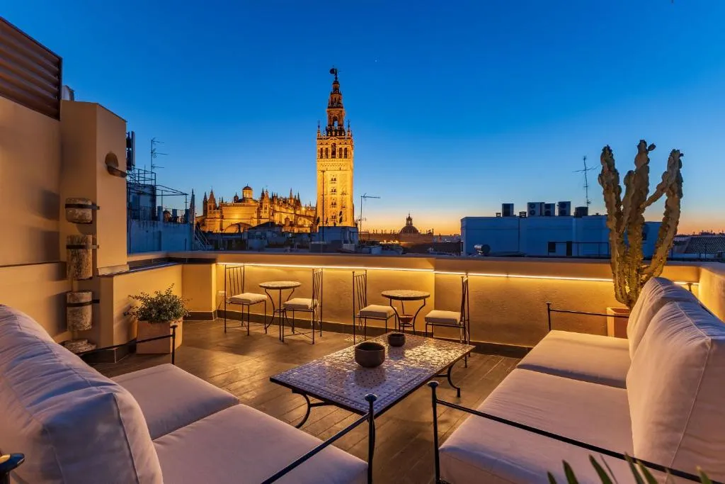 Image of Angeles 6- Giralda Luxury by Valcambre