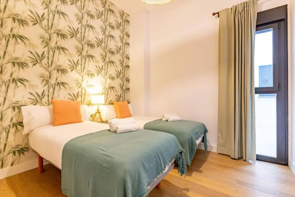 Image 1 of Angeles Deluxe Suite by Valcambre