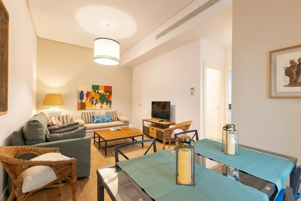 Image 4 of Angeles Deluxe Suite by Valcambre