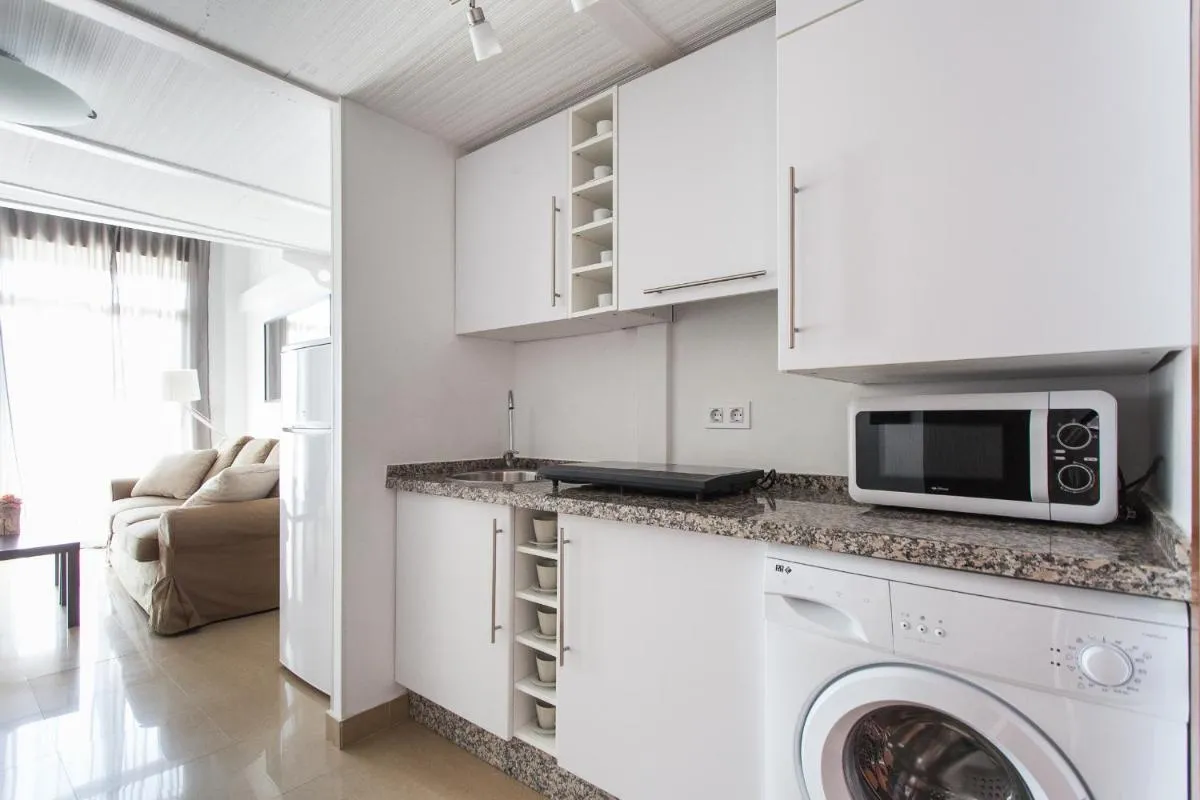 Image 3 of Apartamentos Edificio Constitución
