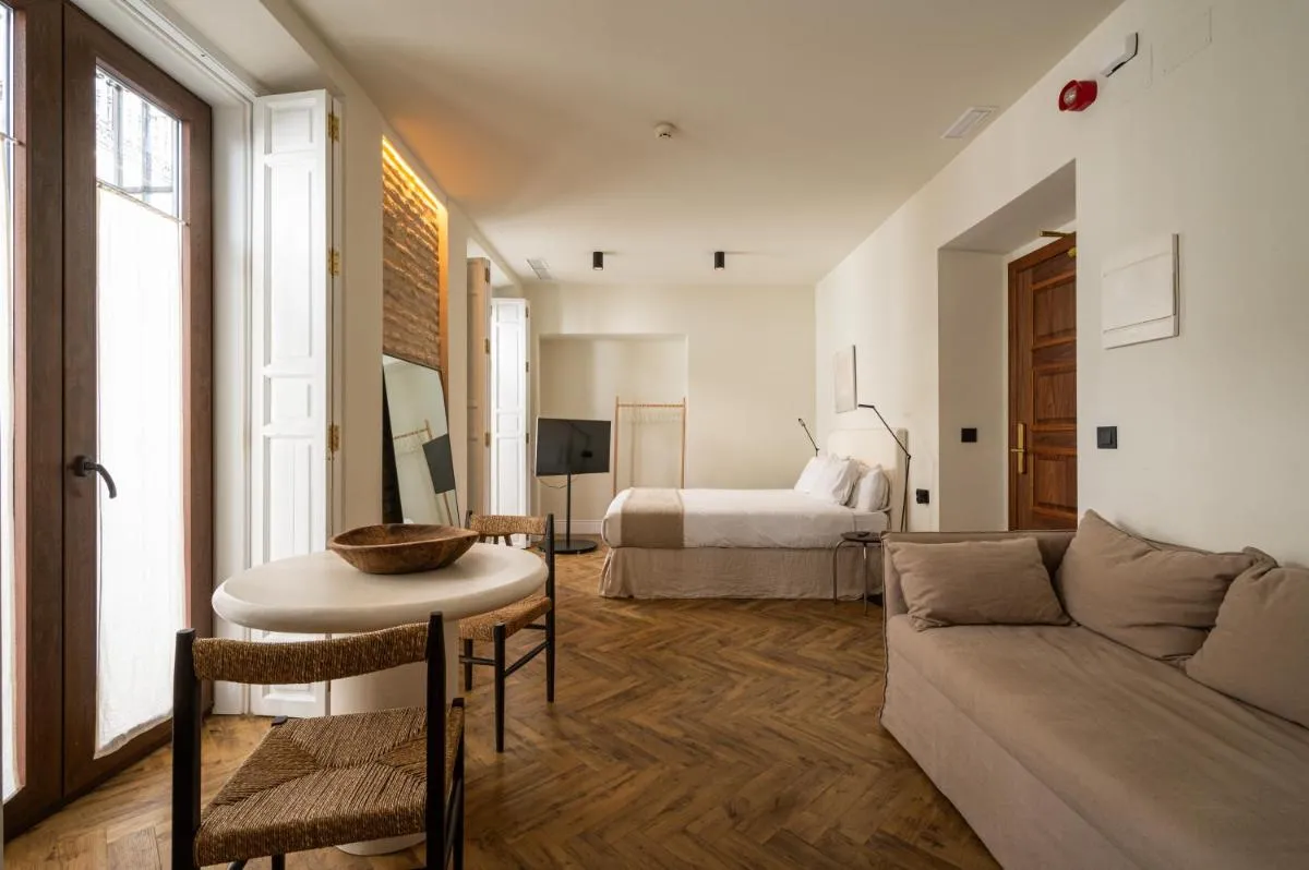 Image 2 of Apartamentos Gravina 56