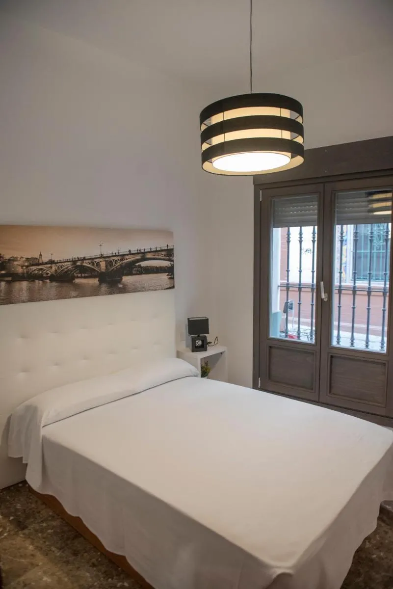 Image 6 of Apartamentos Luxury Puente de Triana
