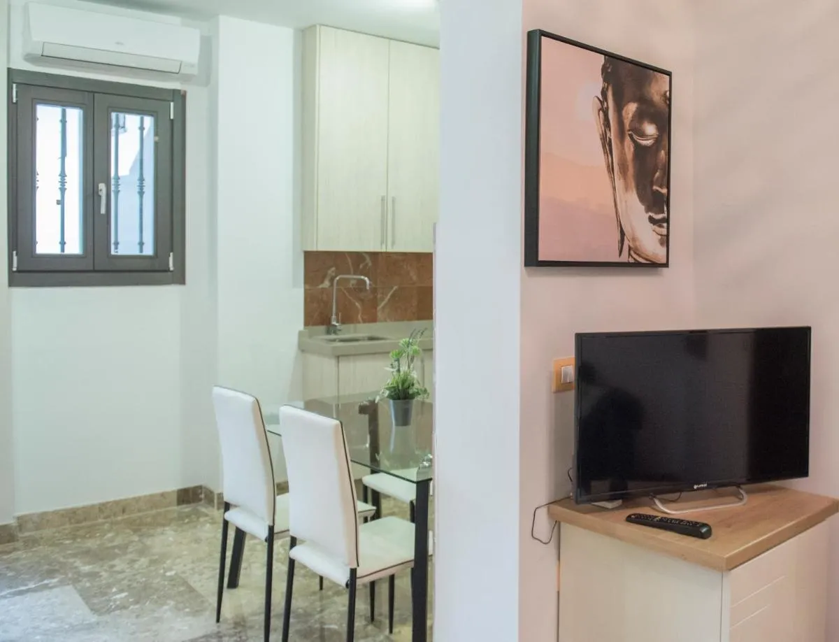 Image 4 of Apartamentos Luxury Puente de Triana