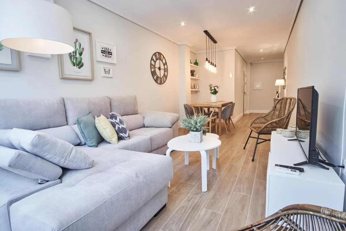 Image 4 of Arjona Riverside Central Deluxe by Valcambre