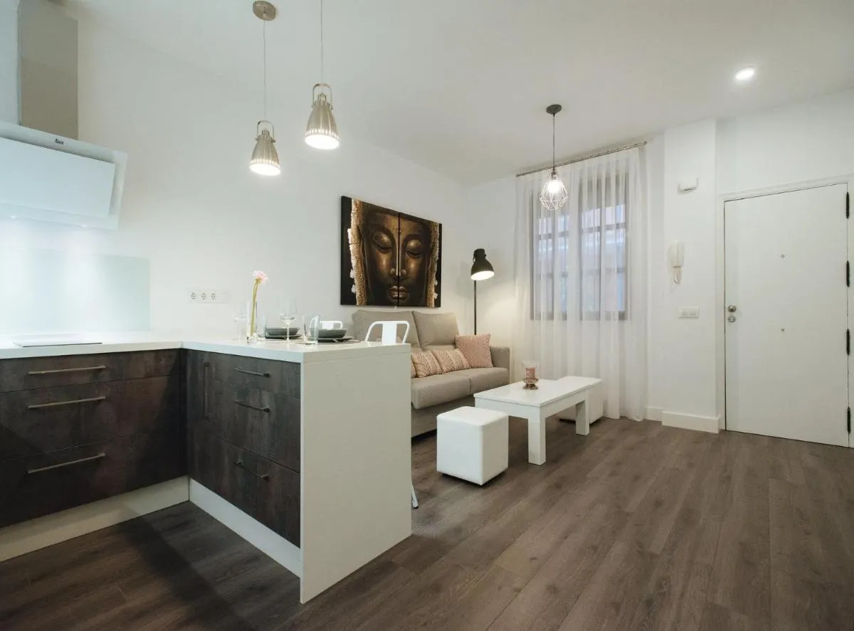 Image 3 of Arjona Suite Apartment