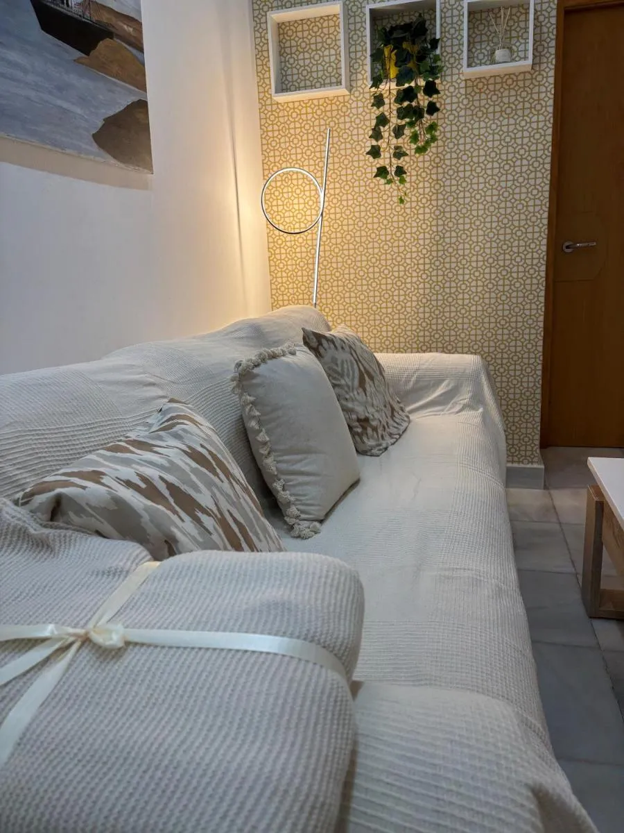Image 3 of Bonito y muy fresco apartamento en Nervión de dos habitaciones y dos baños