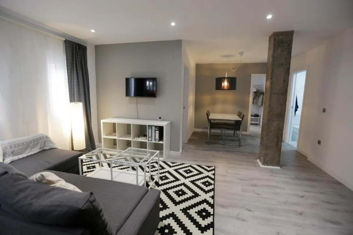 Image 4 of Brand new charming apartment next to the river