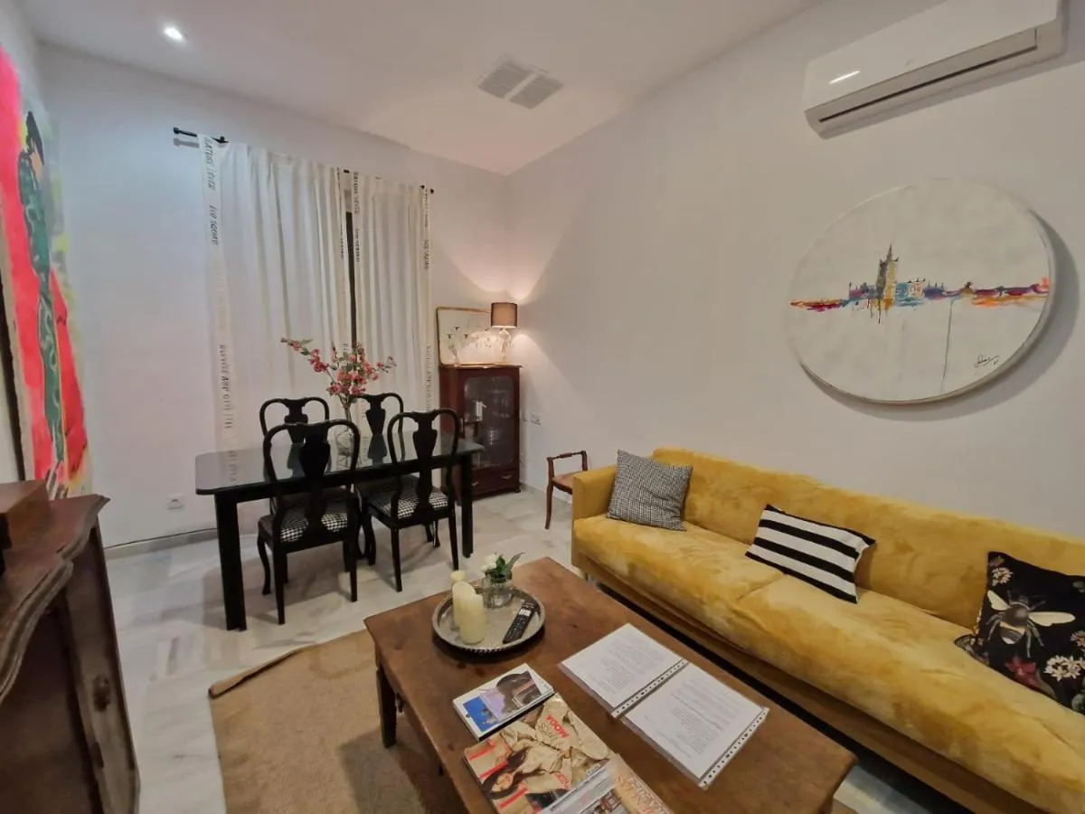 Image 1 of Calzada Sevilla 10 apartamento con encanto