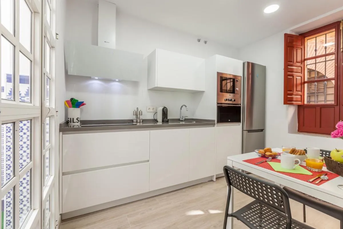Image 3 of Centro, 3BD y 2BA, 1min Catedral, duplex de lujo