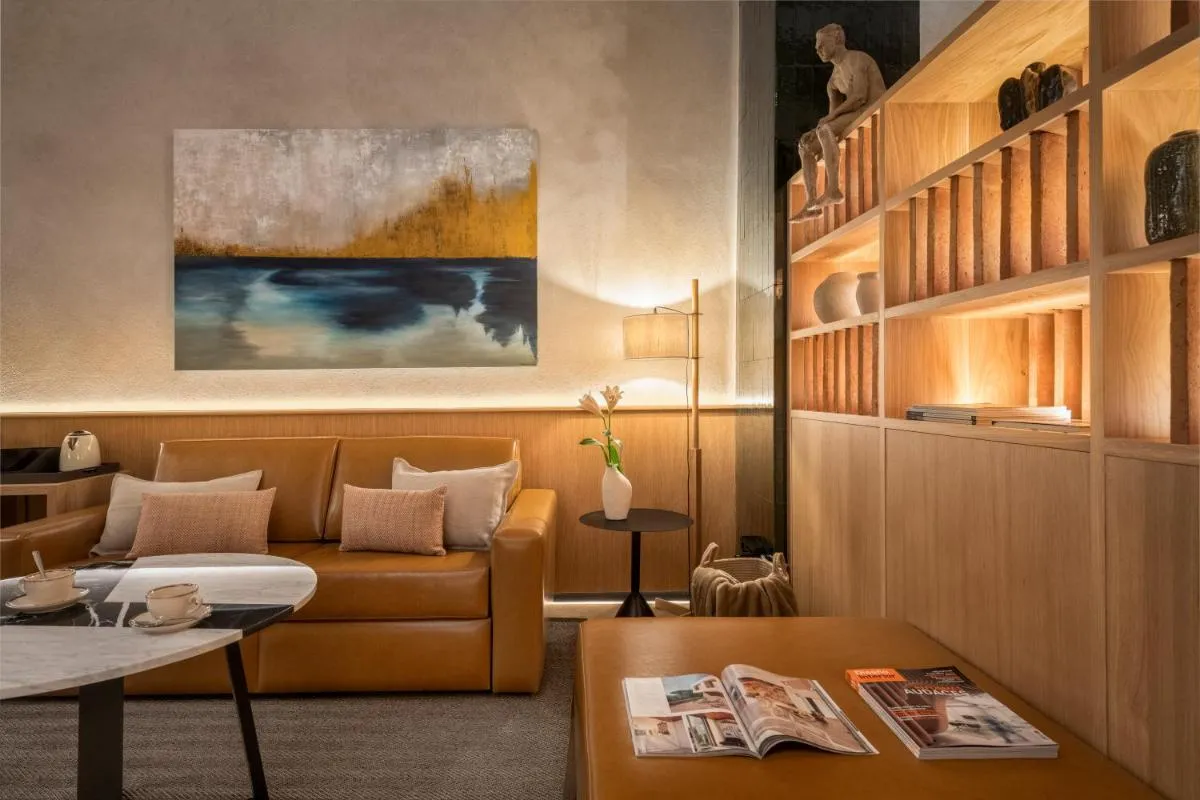 Image 2 of City Center – Avenue Luxury Apartment – PRIVATE FREE PARKING