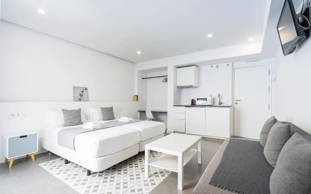 Image 3 of Dolium Apartments