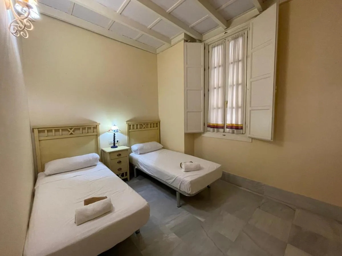 Image 1 of DreamsApt Plaza Nueva II