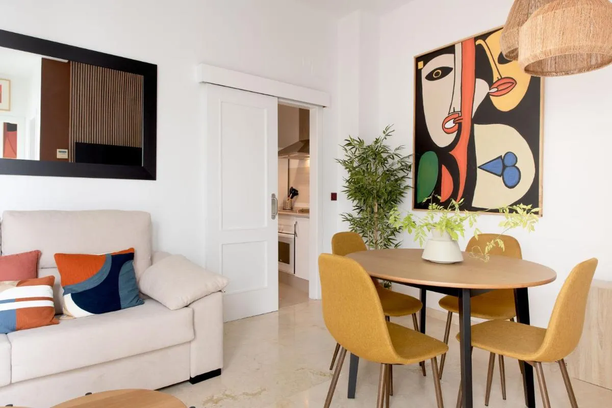 Image 3 of Duque Cornejo Suite Apartment