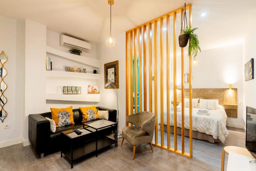 Image of ESTUDIO EN PLENO CENTRO de SEVILLA by MSHOLIDAYS