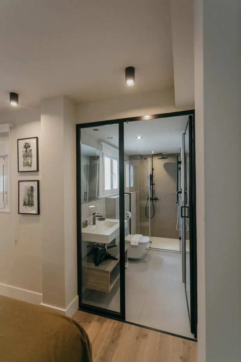 Image 5 of Elegant and Luxury 2Bd 2bth- Alfalfa