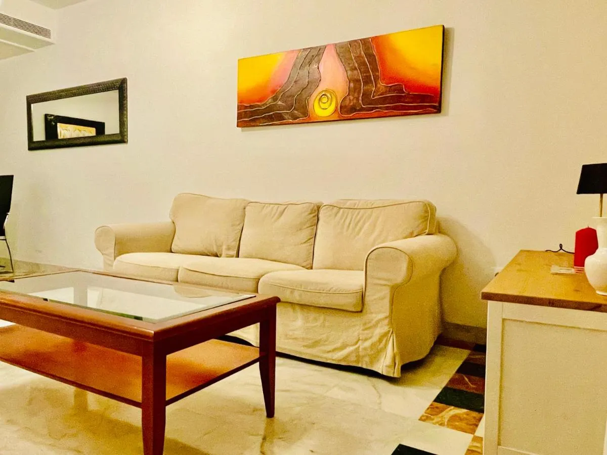 Image 2 of Entrecatedrales Suite