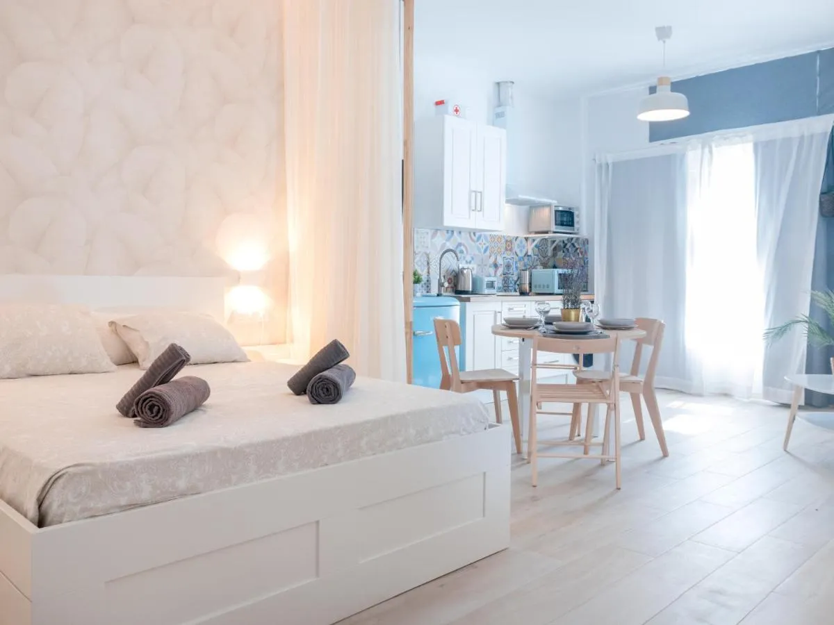 Image 1 of Estudio con Jacuzzi privado en Triana