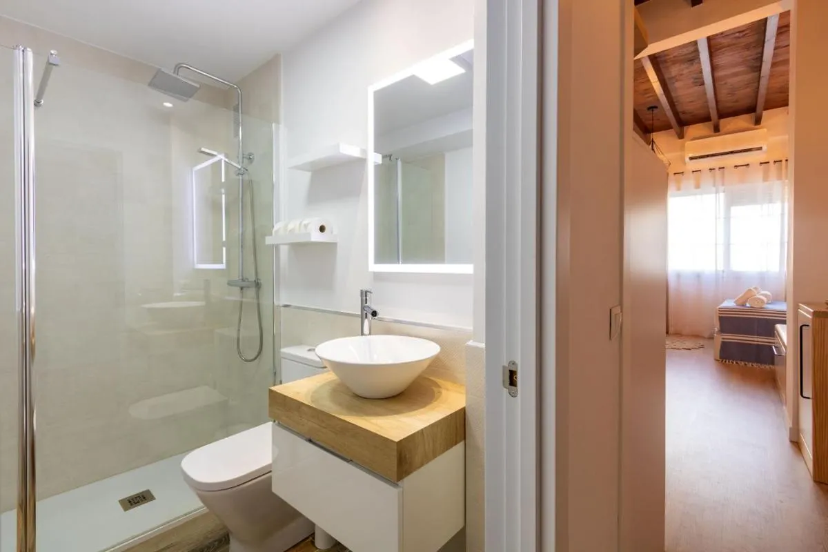 Image 2 of Fabie Triana Loft by Valcambre