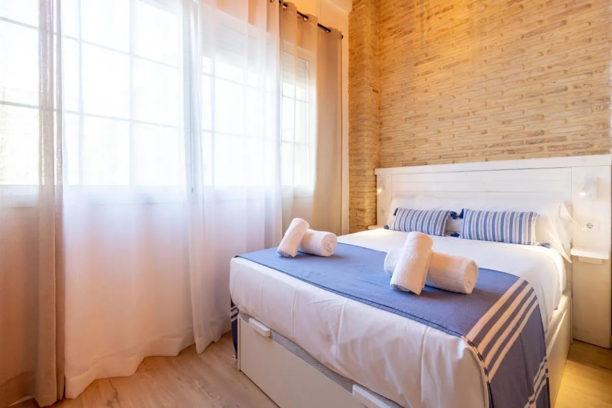 Image 1 of Fabie Triana Loft by Valcambre