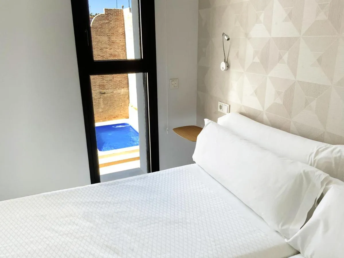 Image 2 of Feelathome Rivero Apartments