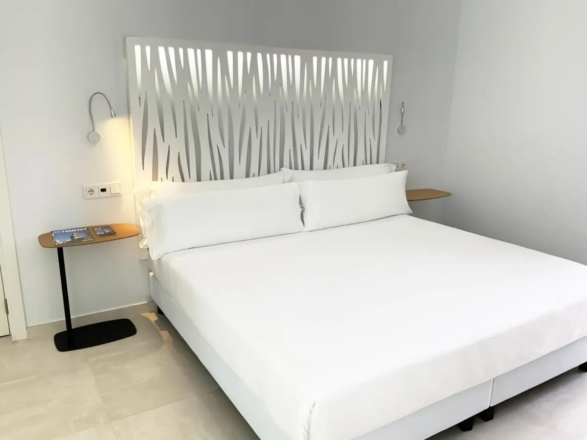 Image 3 of Feelathome Rivero Apartments