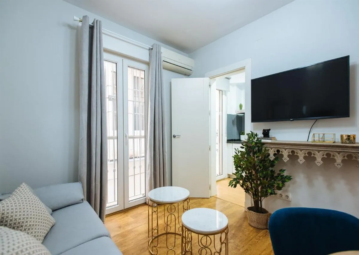 Image 1 of Feijóo Suite Apartment