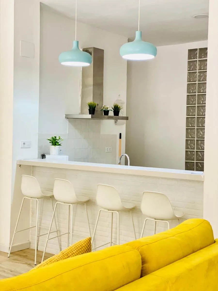 Image 4 of Flamenca Triana – Apartamento Wifi con 2 Dormitorios 2 sofas camas 2 baños