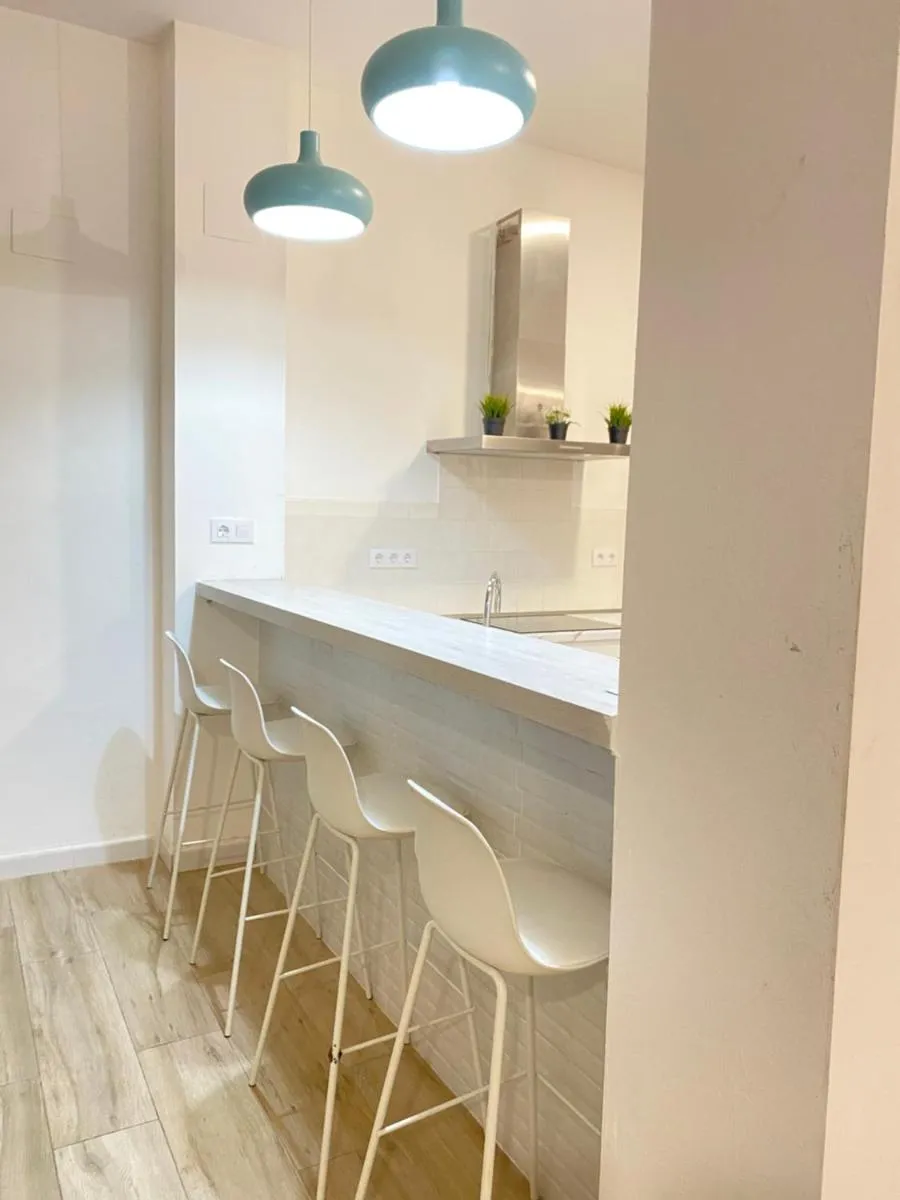Image 1 of Flamenca Triana – Apartamento Wifi con 2 Dormitorios 2 sofas camas 2 baños