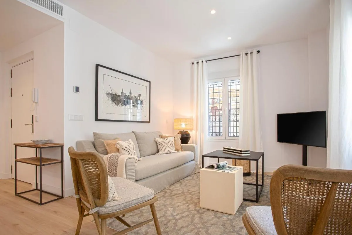 Image 1 of Genteel Home Aire