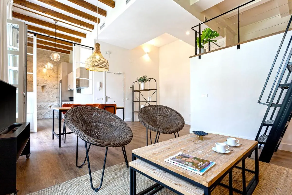 Image 4 of Genteel Home Almirante Lobo
