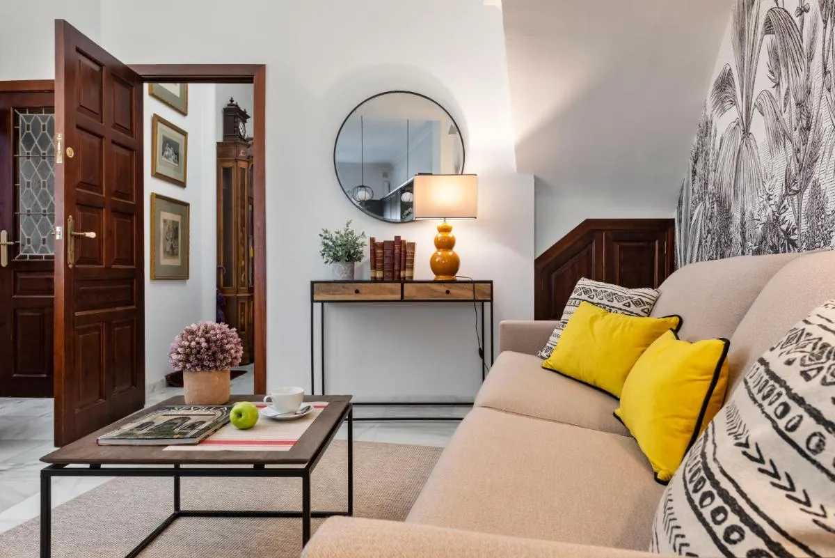 Image 2 of Hernando Colón Suite Apartments