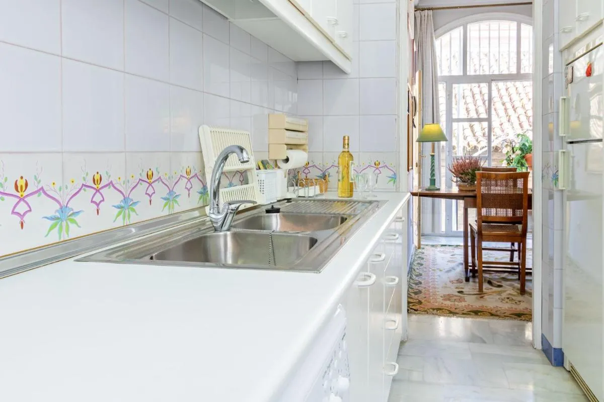 Image 2 of Holiday Apartment, 2 pax, historical center