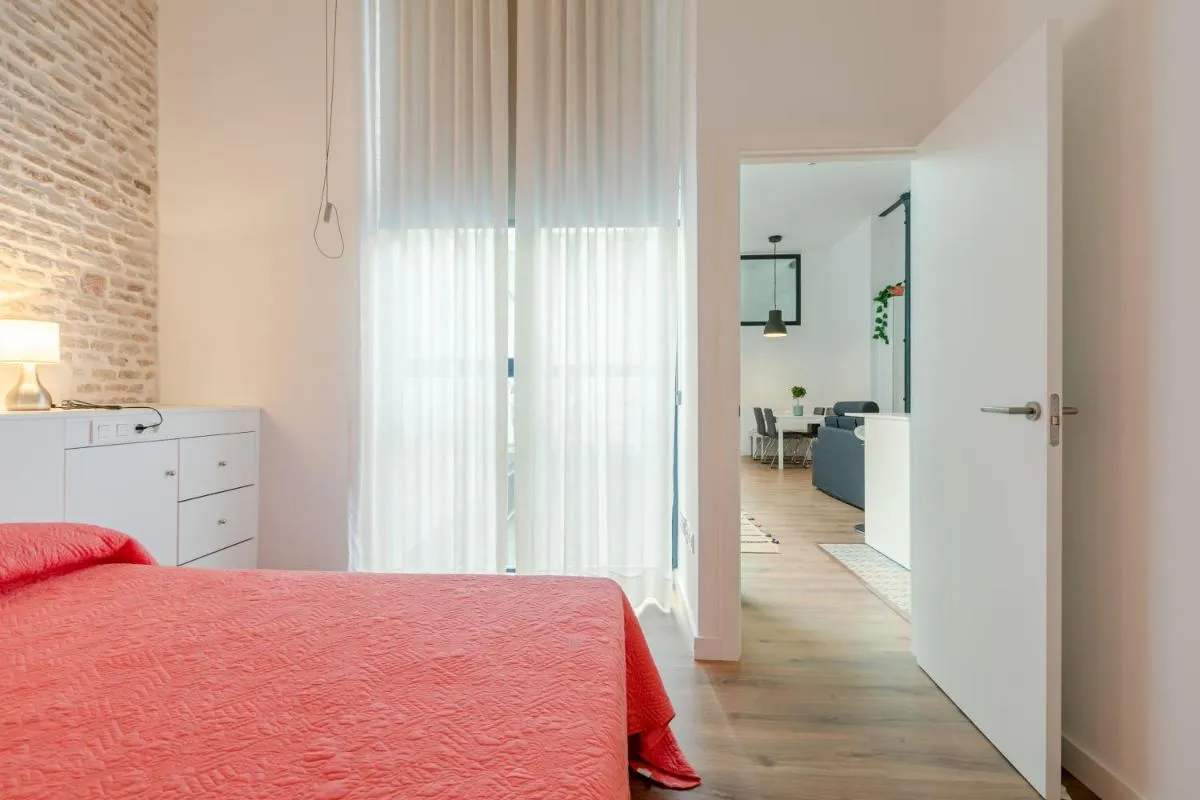 Image 1 of HoneyMoon Apartment